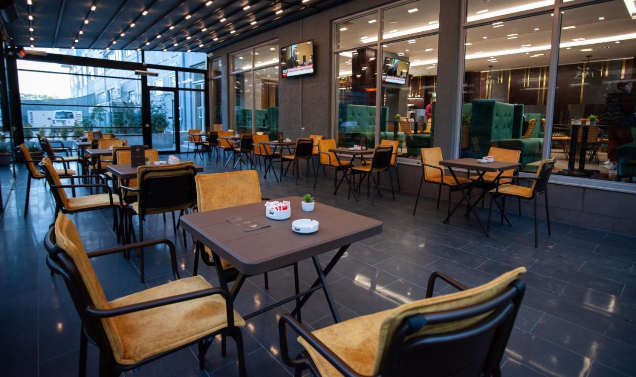 Doanesia Premium Hotel & Spa ติรานา ภายนอก รูปภาพ
