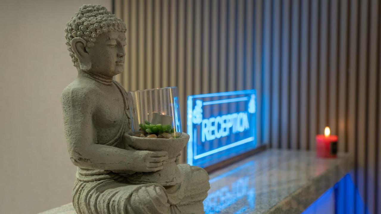 Doanesia Premium Hotel & Spa ติรานา ภายนอก รูปภาพ